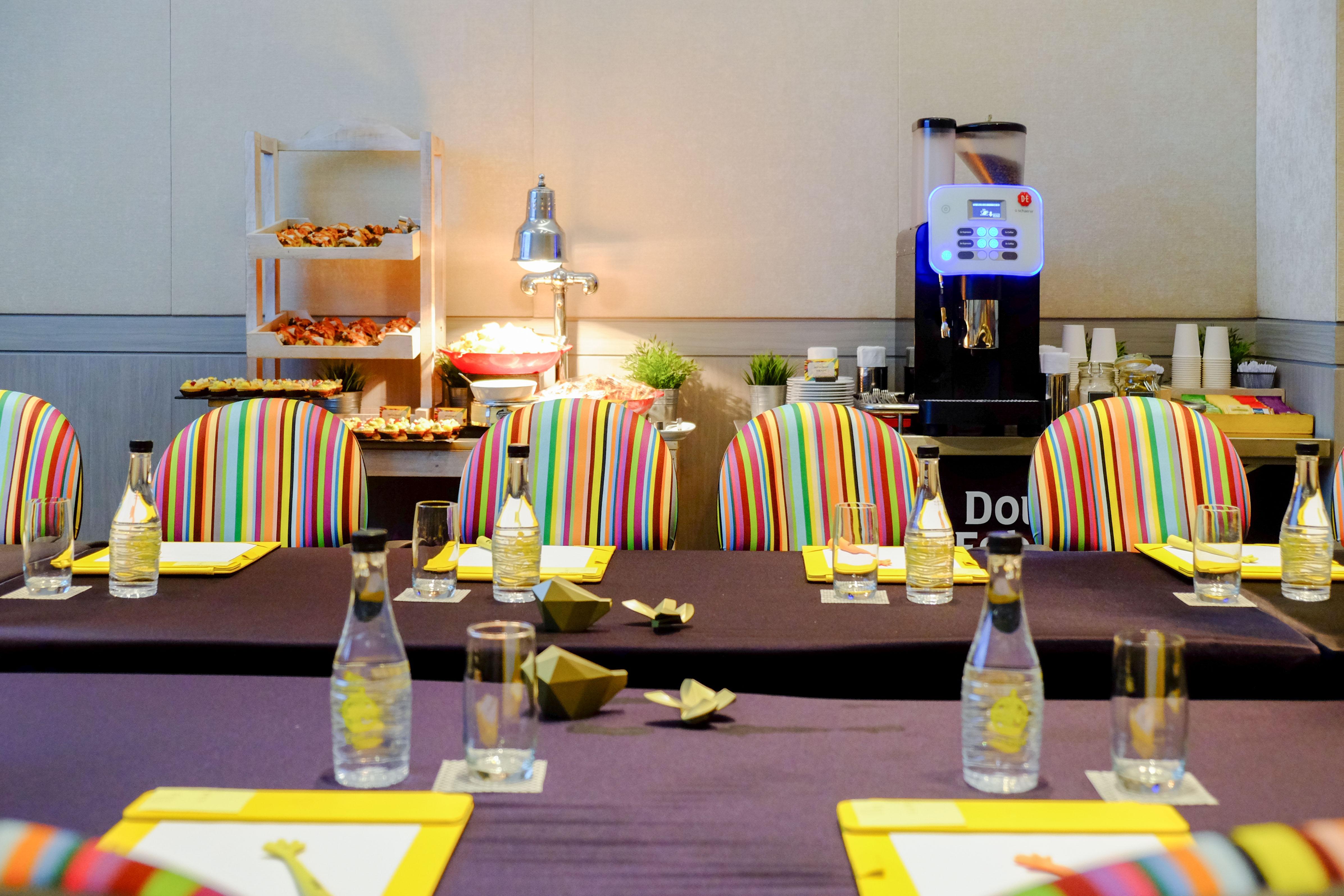 Cassia Phuket, Part Of Banyan Group Bang Tao Beach (Phuket) Esterno foto A coffee tasting session