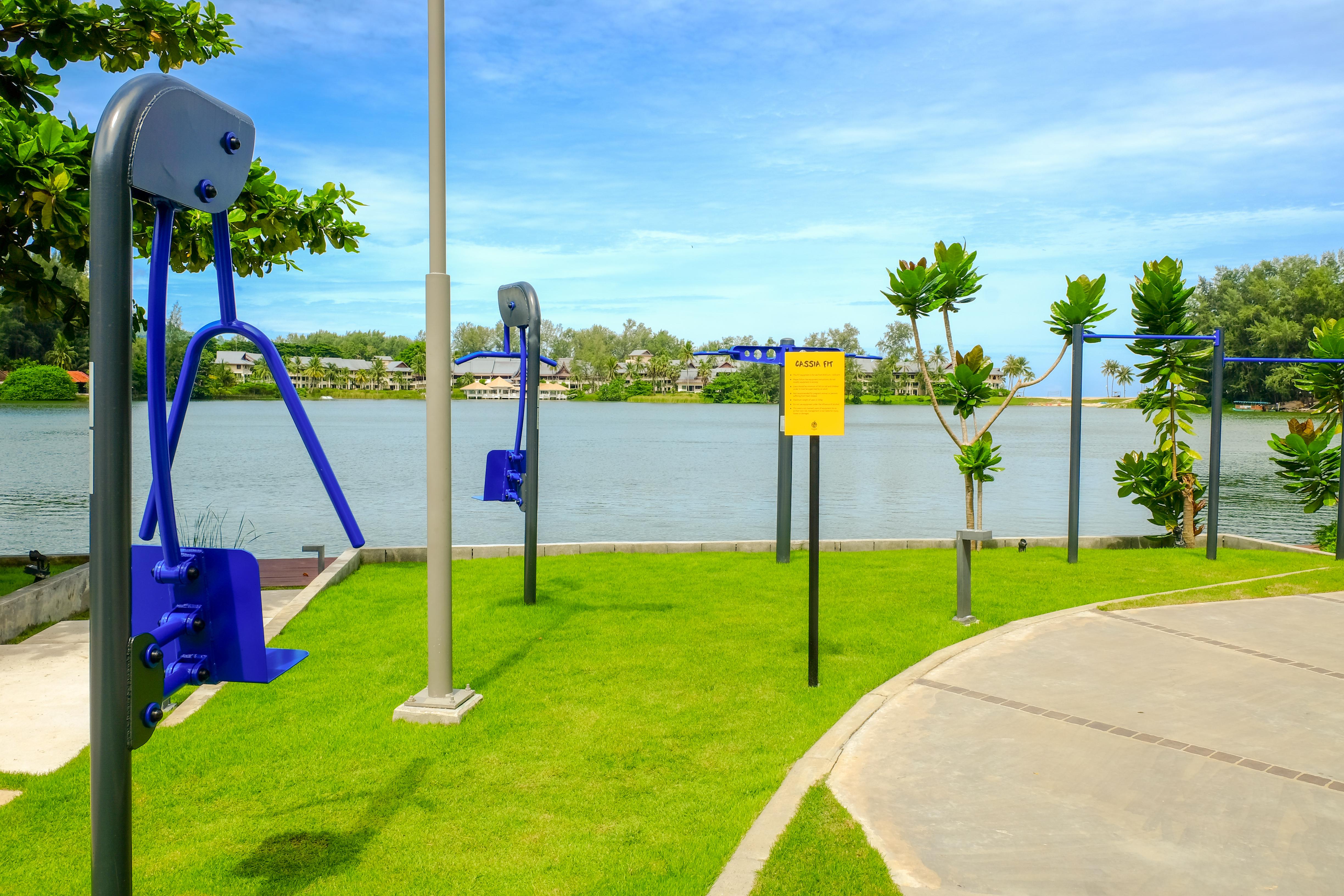 Cassia Phuket, Part Of Banyan Group Bang Tao Beach (Phuket) Esterno foto The station's bus stop