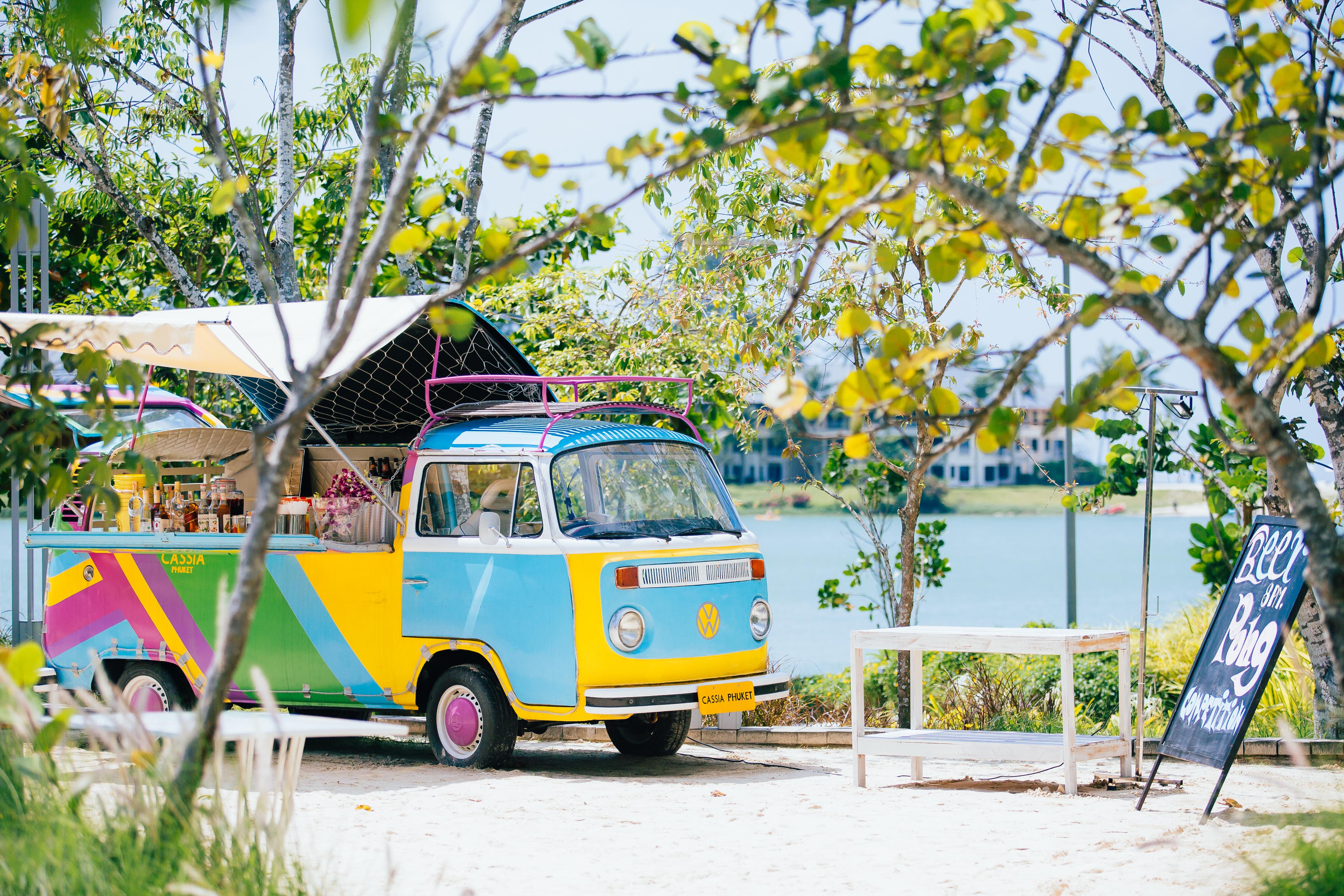 Cassia Phuket, Part Of Banyan Group Bang Tao Beach (Phuket) Esterno foto A food truck in Miami